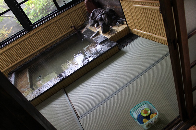 筑後川温泉　虹の湯（ホテル花景色 別館）の家族風呂（福岡県うきは市）