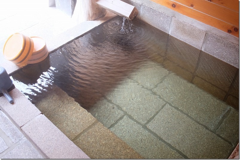 杖立温泉、米屋別荘の家族風呂の半内湯
